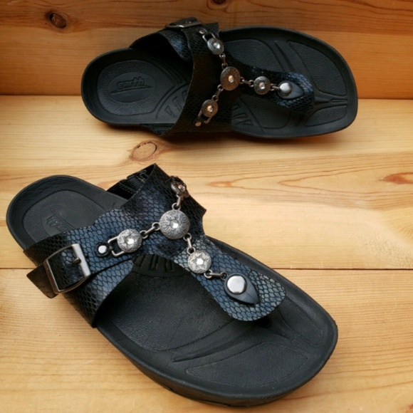 kalso earth flip flops